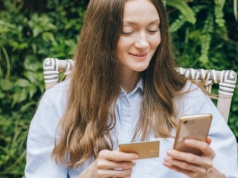 Rodzice śledzą każde 5 zł wydane przez dziecko. Najmłodsi nie mają żadnej wolności
