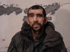 Z kicia na dwudniowe szkolenie i w objęcia „Baby Jagi”. Błyskawiczna służba wojskowa „komandosa” z Udmurcji (FILM)