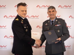 Straż Ochrony Kolei rozpoczyna współpracę z Lotniczą Akademią Wojskową