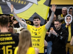 Polak wrócił do gry po zawieszeniu. Niektórzy musieli go przeprosić