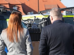 Drony za ponad 200 tys. zł trafiły do policjantów z Warmii i Mazur. Pomogą w szukaniu zaginionych