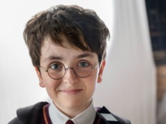 Pierwsze oficjalne zdjęcie z serialowego Harry’ego Pottera! Zwiastun pojawi się już jutro?