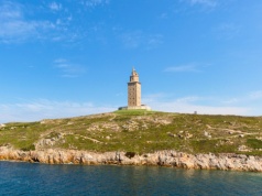 Najstarsza latarnia morska na świecie. Przetrwała imperia i katastrofy