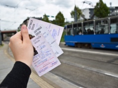 Papier znika ze szkół. mObywatel Junior przejmuje legitymacje