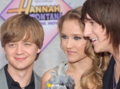 Jason Earles z "Hannah Montana" zataił swój wiek na castingu. Aktor zdradził, ile naprawdę miał lat