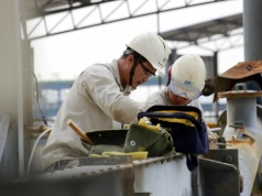 Klimatyczne ambicje zabijają europejski rynek. Uniezależnienie od Chin? "To dziś mrzonki"