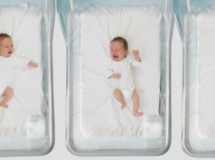 Praca z domu podnosi dzietność. Naukowcy wskazują zaskakujący efekt