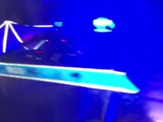 Ciało młodego mężczyzny znalezione na klatce. Miał z TYM problem?