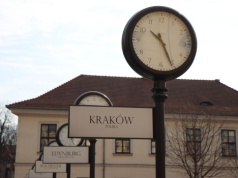 Noc krótsza o godzinę. Tak pojedzie komunikacja nocna w Krakowie