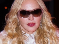 Madonna odtworzyła w Wenecji scenę z kultowego teledysku. Towarzyszyła jej piękna aktorka