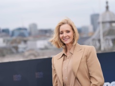 Lisa Kudrow mówi zdecydowane nie zabiegom medycyny estetycznej. Ma ku temu powody