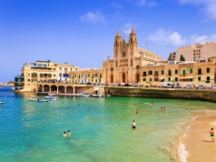 Przywitaj lato na słonecznej Malcie ☀️ Loty z Warszawy i 4* hotel z basenem za 1110 PLN 😎