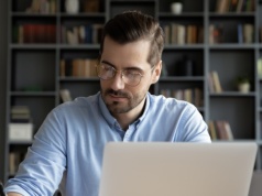 Lawina wniosków do ZUS-u. Tysiące Polaków walczą o wyższy staż pracy