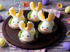 Te jajka podbijają internet przed Wielkanocą. Trzy pomysły, które zaskakują formą i smakiem
