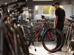 Jak wybrać dobry sklep rowerowy na zakupy i serwis