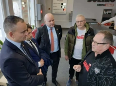 Po ponad tygodniu głodówki Komisja Krajowa Solidarności poparła protest. Głodujących odwiedził też prezydent Inowrocławia