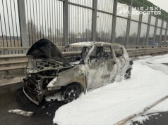 Pożar auta na S8 pod Warszawą Suzuki spłonęło doszczętnie