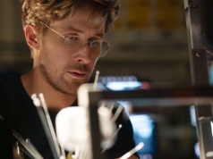 Film stał się absolutnym hitem. Na wygląd miały wpływ córki Ryana Goslinga