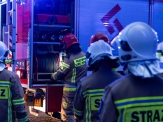 Ogromny pożar koło Piaseczna. Trwa walka strażaków z żywiołem