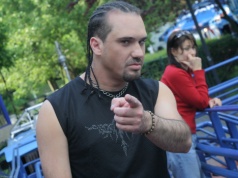 "Mam na czole napisane Radom". Prawie 35 lat na scenie. Od początku uchodzi za "swojaka"