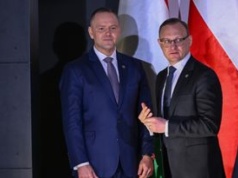 Atak Nawrockiego na reportera TVN. Dziennikarze reagują