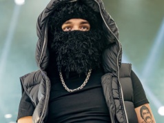 Yeat wjechał komuś w dom. „Na słuchawkach miałem Drake’a”