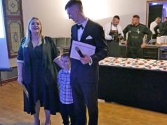 Kolacja dla życia. Mieszkańcy zbierają miliony na leczenie Bartka i Jasia