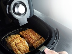 To dlatego airfryer stoi dziś w tylu kuchniach. Chodzi nie tylko o smak