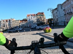 Rower wygrywa w mieście. Hulajnoga, to droga opcja. Zyskuje komunikacja miejska