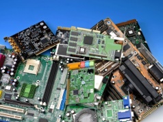 Elektronika mogłaby być tańsza. Wystarczy oddawać stare telefony