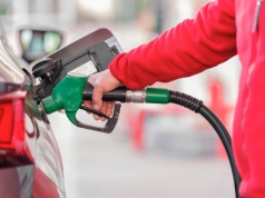 Ceny paliw w Krakowie spadną. Premier zapowiada zmiany