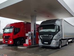 Polska obniży podatki od paliw: 1,30 zł ulgi dla osobówek, 0,30 zł dla ciężarówek