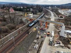 Znikają ostatnie przejazdy kolejowe na linii Katowice-Kraków. Pociągi szybciej nie pojadą, ale będzie bezpieczniej