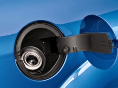 Jak jeździć, żeby zużywać mniej paliwa? Oto klika prostych zasad