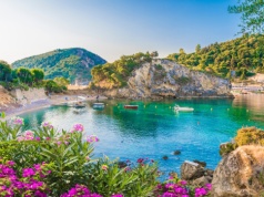 Zielona, grecka wyspa w cenie, która nie boli 🧜‍♀️ ✨ Pięć dni na Korfu za 929 PLN 😍