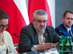 J.K. Ardanowski: Premier właściwie wystawił czerwoną kartkę ministrowi rolnictwa