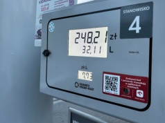 Niebezpieczne zabawy rządu benzyną. Ekonomista ostrzega