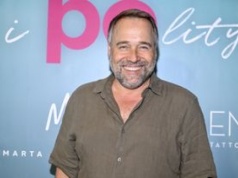 Opisał życie w Albanii. "Polska lat 90."