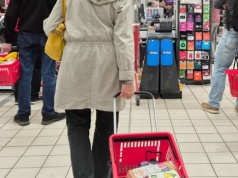 To najbardziej stresuje Polaków w sklepach przed Wielkanocą. Nie chodzi o ceny