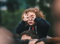 Rodzice jedynaków mają problem. Chodzi o przepis niezmieniony od 13 lat