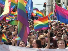 ZUS wypłaci świadczenia tzw. "małżonkom" LGBT. Na to czekały tęczowe środowiska