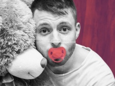 40-latek na garnuszku matki. Jeśli nie pomagają rozmowy, pomoże komornik