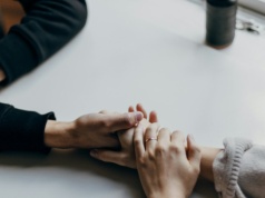 ZUS wypłaci świadczenia także małżeństwom jednopłciowym. Jest potwierdzenie