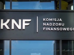 Polacy nadal tracą fortunę na tradingu. Nowy raport KNF nie pozostawia złudzeń