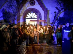 Wierni przeszli ulicami Raciborza. Tradycyjna Droga Krzyżowa za nami