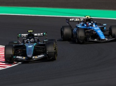 Mercedes znów miażdży konkurencję w F1. Koszmar mistrza świata