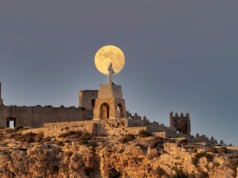 Najlepszy kierunek na wakacje? Wciąż ustępuje znanym kurortom. Jest taniej i bez tłumów