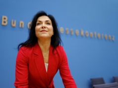 Minister: już w kwietniu możliwe niedobory paliw