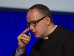 Zamiast ciągle na coś czekać, zacznij żyć - 10 lat temu zmarł ksiądz Jan Kaczkowski