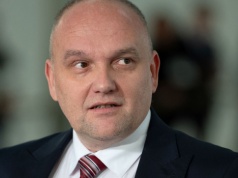 W ramach przeciwdziałania alkoholizmowi walczą z napojami… bezalkoholowymi